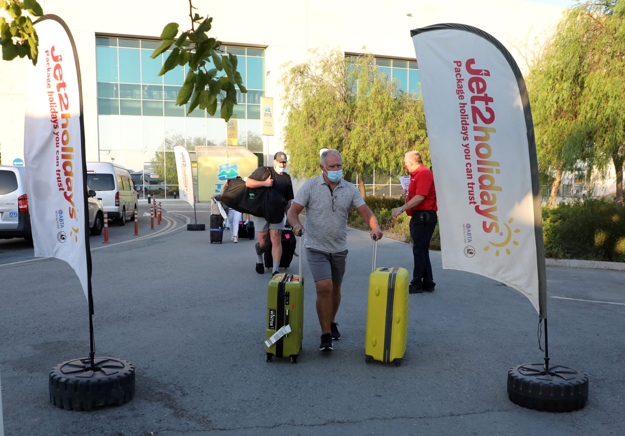 Ακυρώνει πτήσεις προς Κύπρο και πακέτα διακοπών η βρετανική Jet2 λόγω lockdown