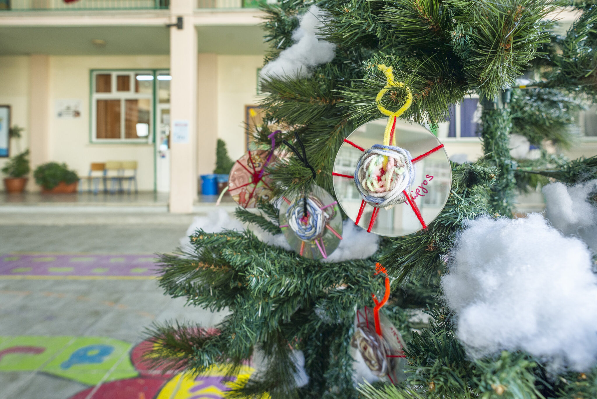 Το σχολείο που μέσα σε ένα Σαββατοκύριακο έγινε χριστουγεννιάτικο χωριό (ΦΩΤΟ)