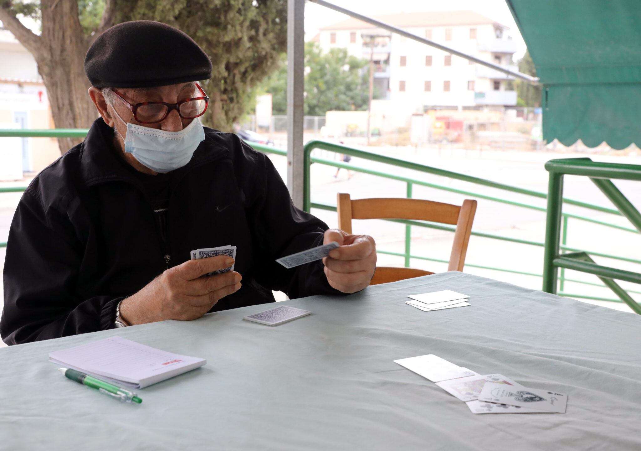 O φόβος μήπως "φύγουν" από τη ζωή περιτριγυρίζει στο μυαλό των ηλικιωμένων