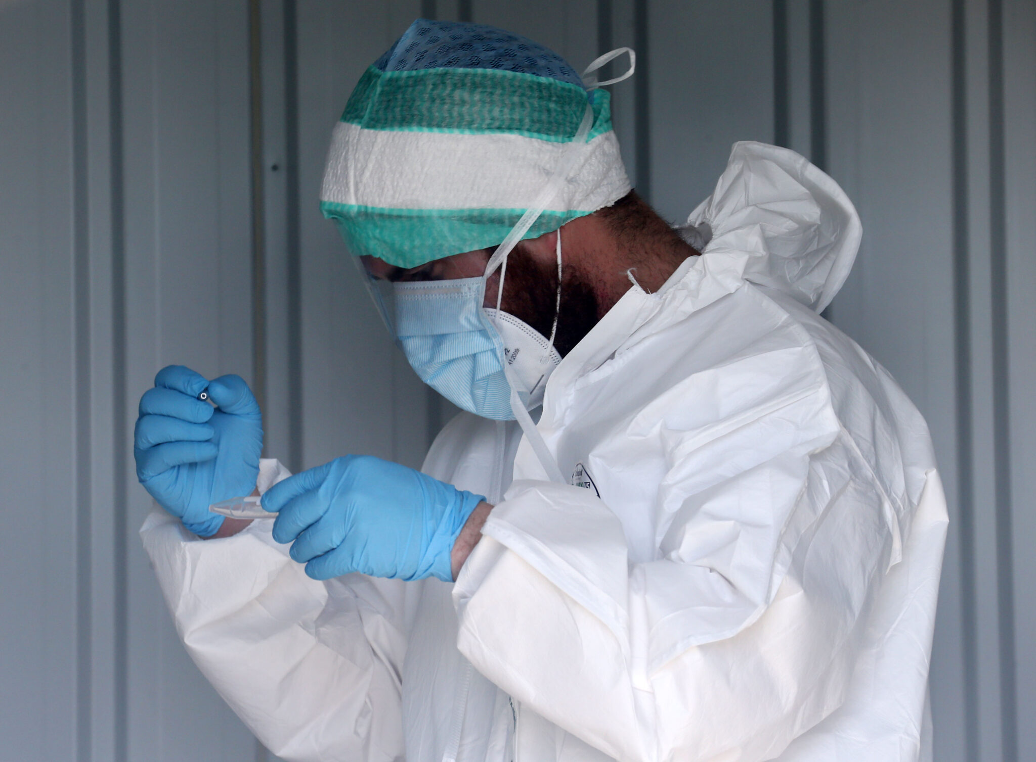 Διευκρινίσεις της NIPD Genetics για τη διενέργεια εξετάσεων σε εργαζόμενους