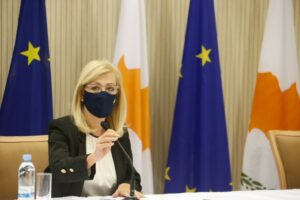 LIVE: Σχέδια για ξενοδόχους, επιχειρήσεις, ανέργους και ευπαθείς ομάδες