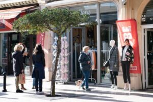 Υπερδιπλασιάστηκαν σε ένα 24ωρο οι νέοι θάνατοι από κορωνοϊό στην Γαλλία