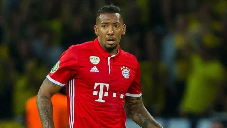 Η Μίλαν προσφέρει διετές συμβόλαιο σε Μπόατενγκ