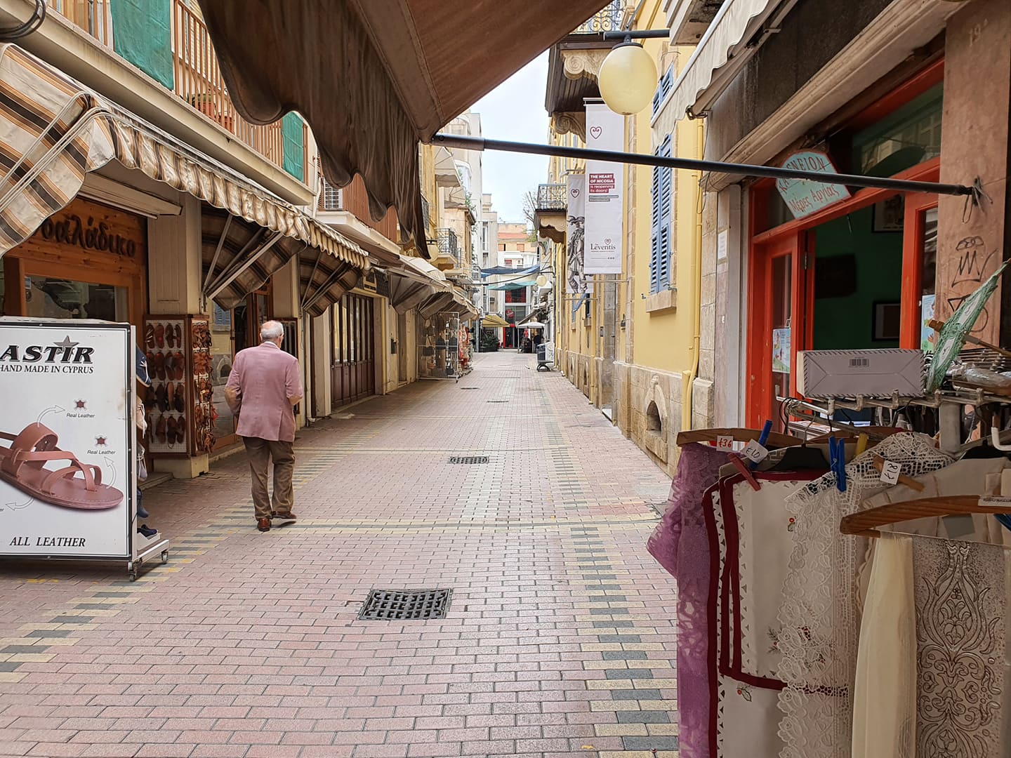 "Κλινικά νεκρή" η Λαϊκή Γειτονιά στην παλιά Λευκωσία (BINTEO)