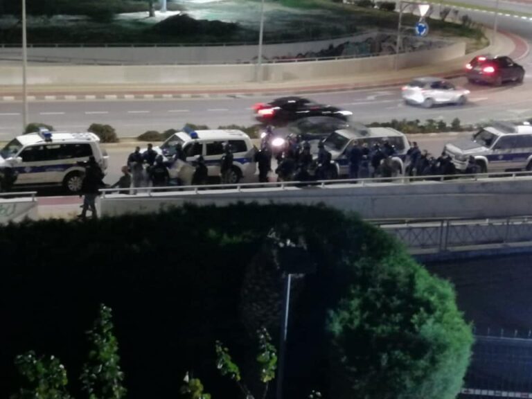 Δυο τραυματίες και τρείς συλληφθέντες στα έκτροπα έξω από το συγκρότημα "Δίας"