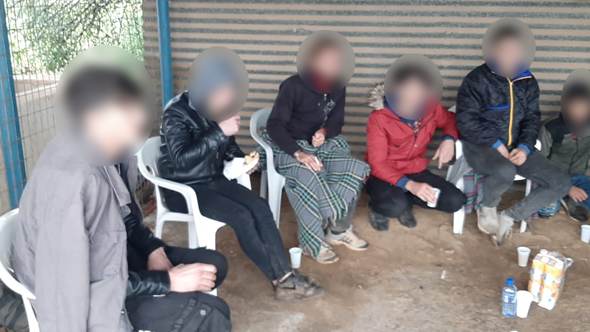 Έληξε η «Οδύσσεια» των οκτώ μεταναστών που κοιμόνταν στο κρύο και την βροχή