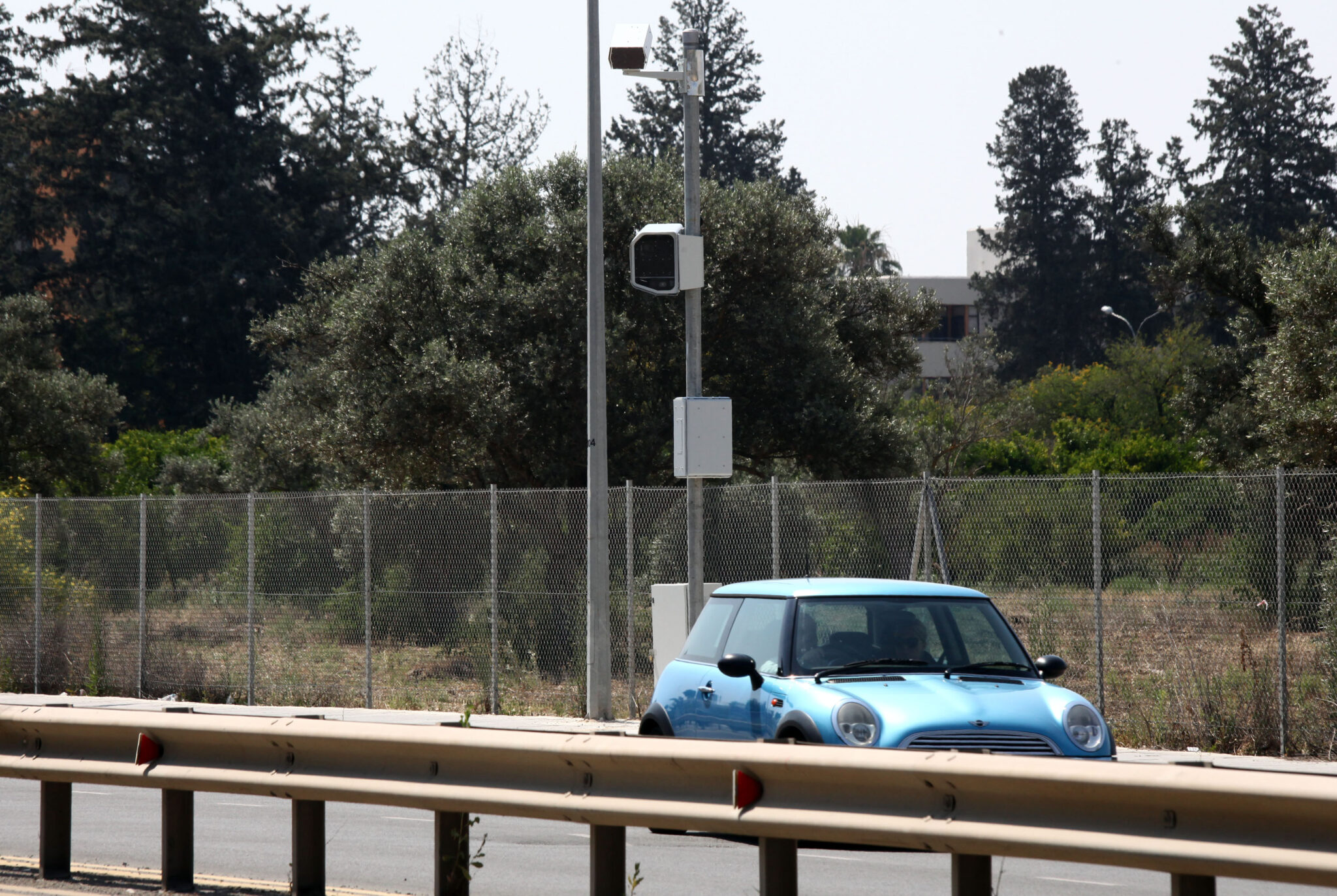 90 σταθερές και 20 κινητές κάμερες "έρχονται" στους δρόμους της Κύπρου (ΒΙΝΤΕΟ)