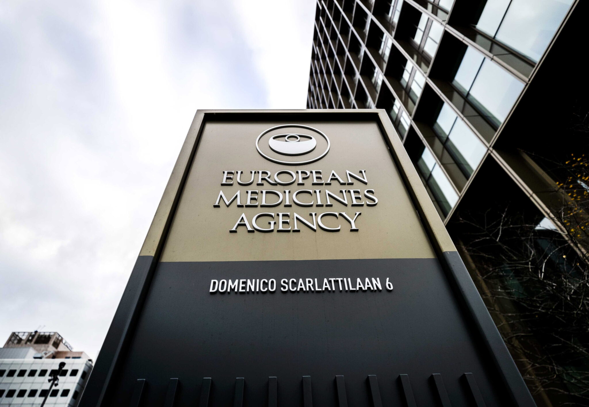 Χάκαραν τον Ευρωπαϊκό Οργανισμό Φαρμάκων με στόχο τα εμβολία του COVID-19