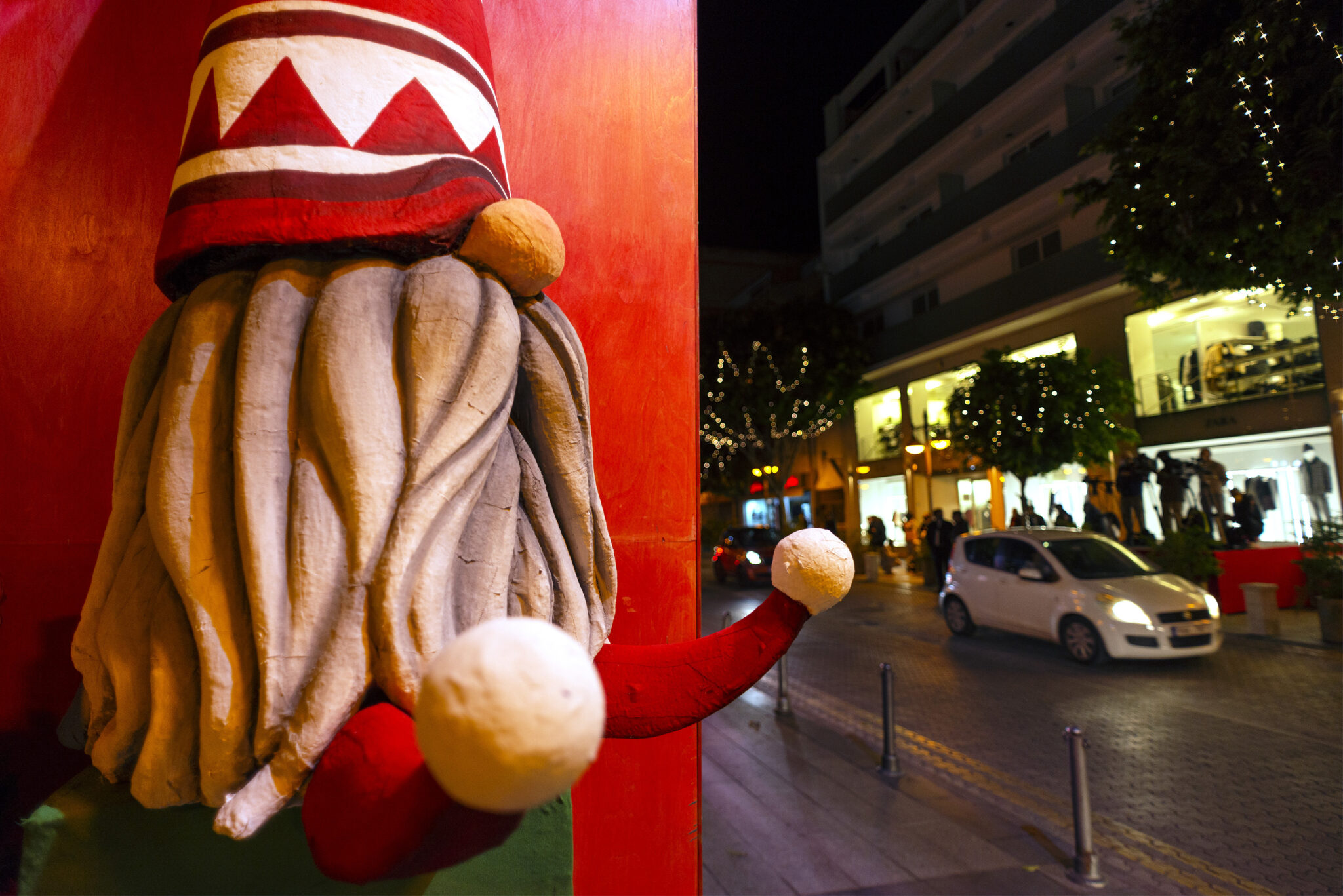 Σε ισχύ από τις 06:00 το mini lockdown που μας οδηγεί στο "κατώφλι" του 2021