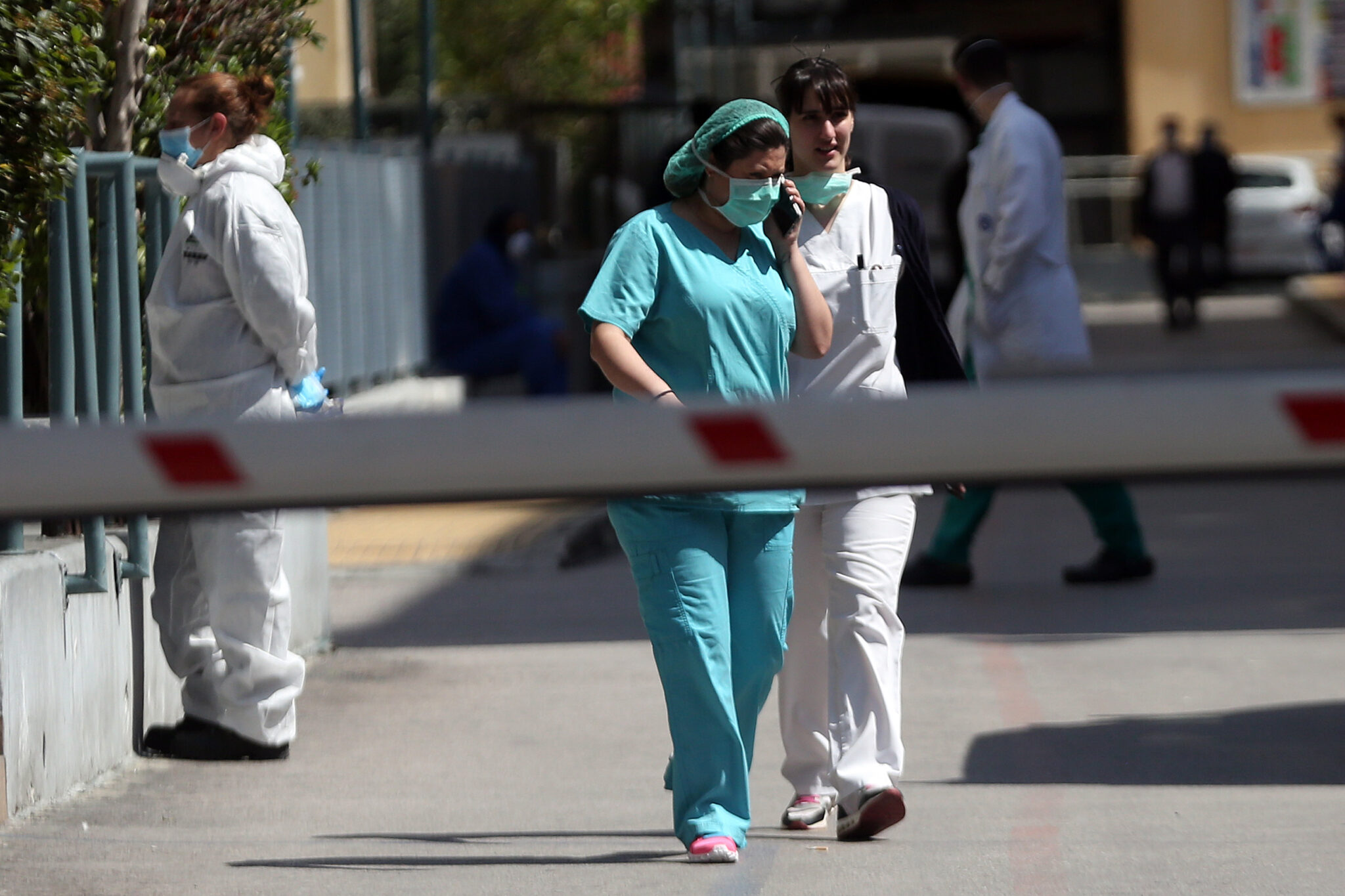 Στους 495 οι ασθενείς με Covid-19 που νοσηλεύονται διασωληνωμένοι