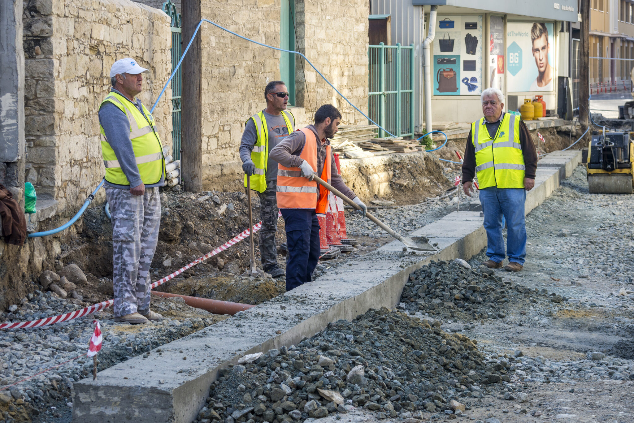 Τι αλλάζει για τους εργαζόμενους στην οικοδομική βιομηχανία από σήμερα
