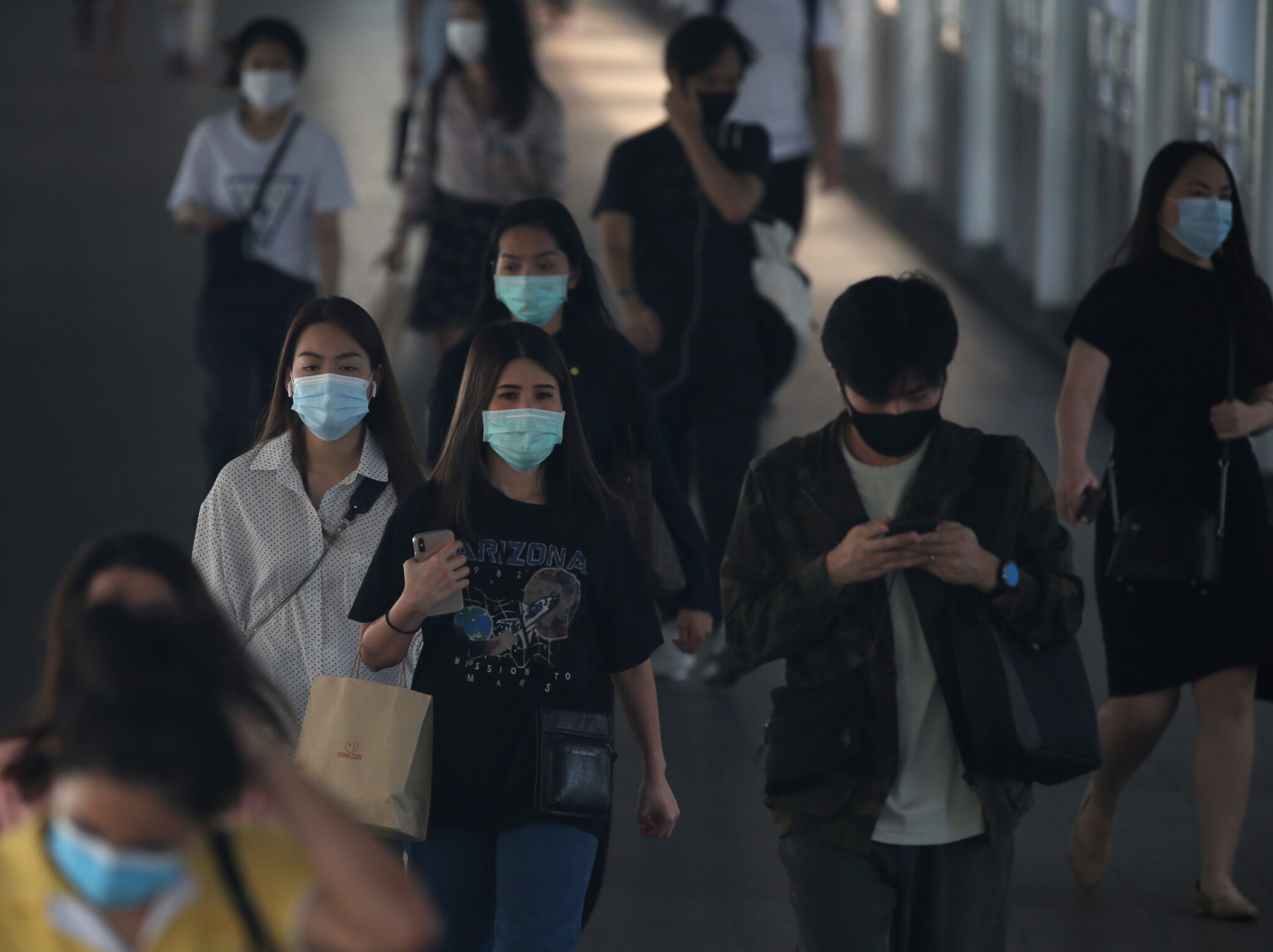 O παγκόσμιος απολογισμός του COVID: 535,000 ασθενείς-7,500 θάνατοι σε 24 ώρες