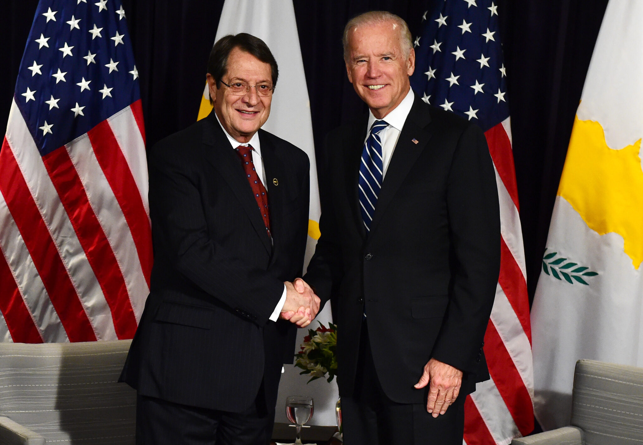 Ο Τζο Μπάιντεν κάλεσε σε μια νέα συνάντηση τον Νίκο Αναστασιάδη