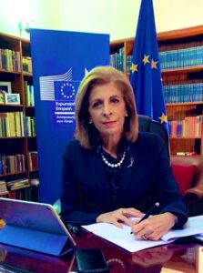 Υπεγράφη η σύμβαση με την εταιρεία Moderna για προμήθεια 160 εκ.δόσεων εμβολίων