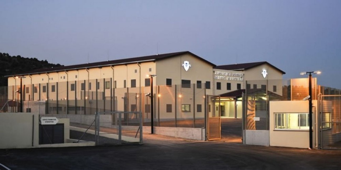 Τούρκος απέδρασε από τα κρατητήρια Μενόγειας και καταζητείται (ΦΩΤΟ)