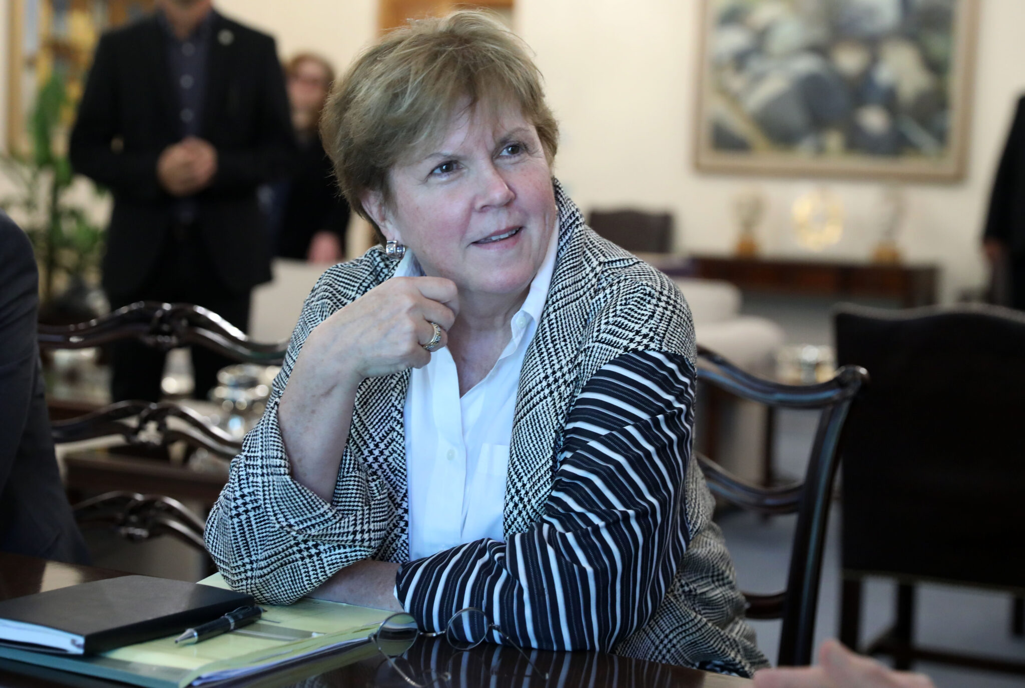 Πιθανόν να έρθει ξανά η Λούτ, για την προετοιμασία της άτυπης πενταμερούς