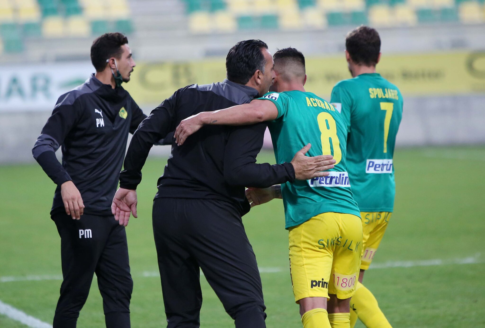 Τρίποντο με… υπογραφή Ακοράν για την ΑΕΚ κόντρα στη Σαλαμίνα (ΦΩΤΟ & ΒΙΝΤΕΟ)