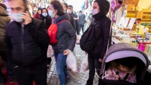 Τουρκία: Πριν την Πέμπτη θα παραδοθούν οι πρώτες δόσεις του κινεζικού εμβολίου