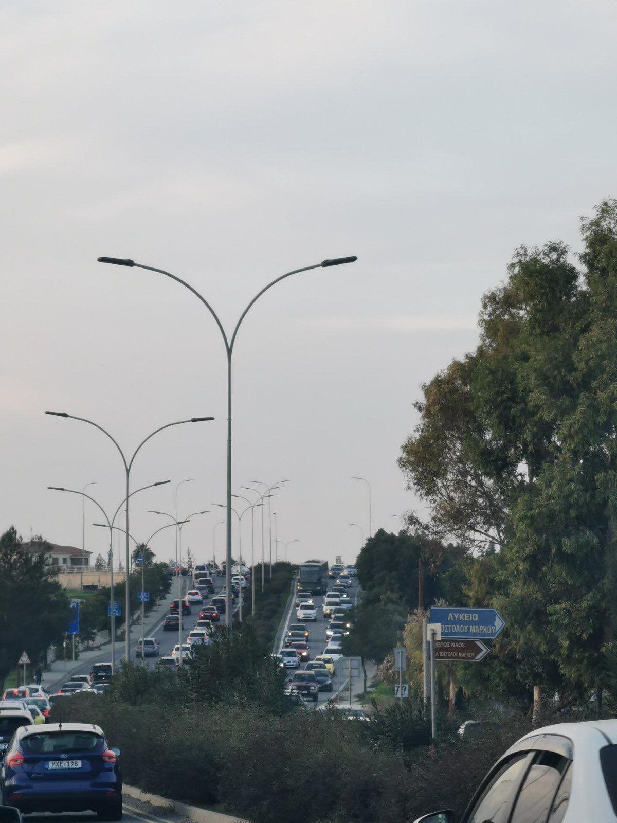 Κυκλοφοριακό χάος στην Λευκωσία εξαιτίας της διαμαρτυρίας κατά των μέτρων