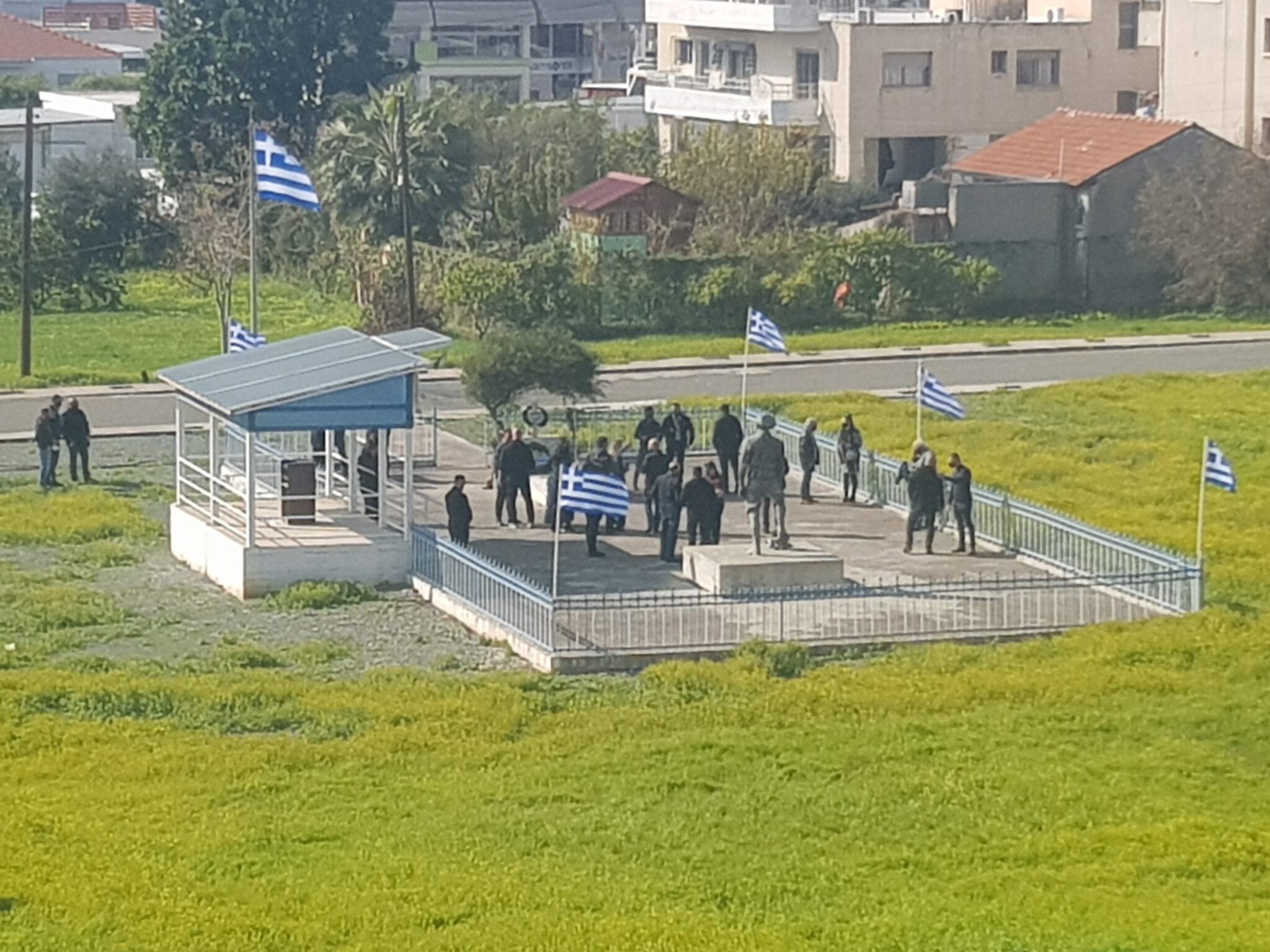 Αναζητούν τα πρόσωπα που παραβίασαν τα διατάγματα και πήγαν στον τάφο του Διγενή