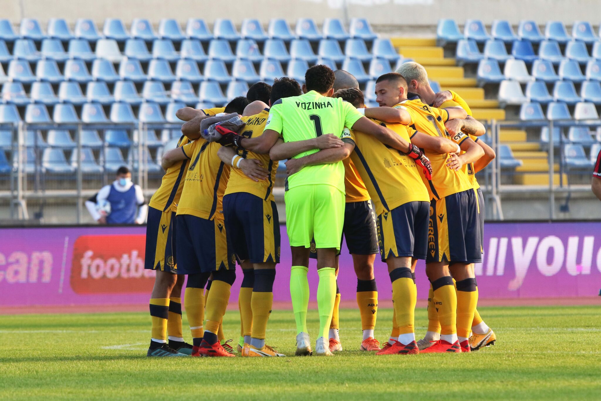 Με τις γνωστές απουσίες η ΑΕΛ