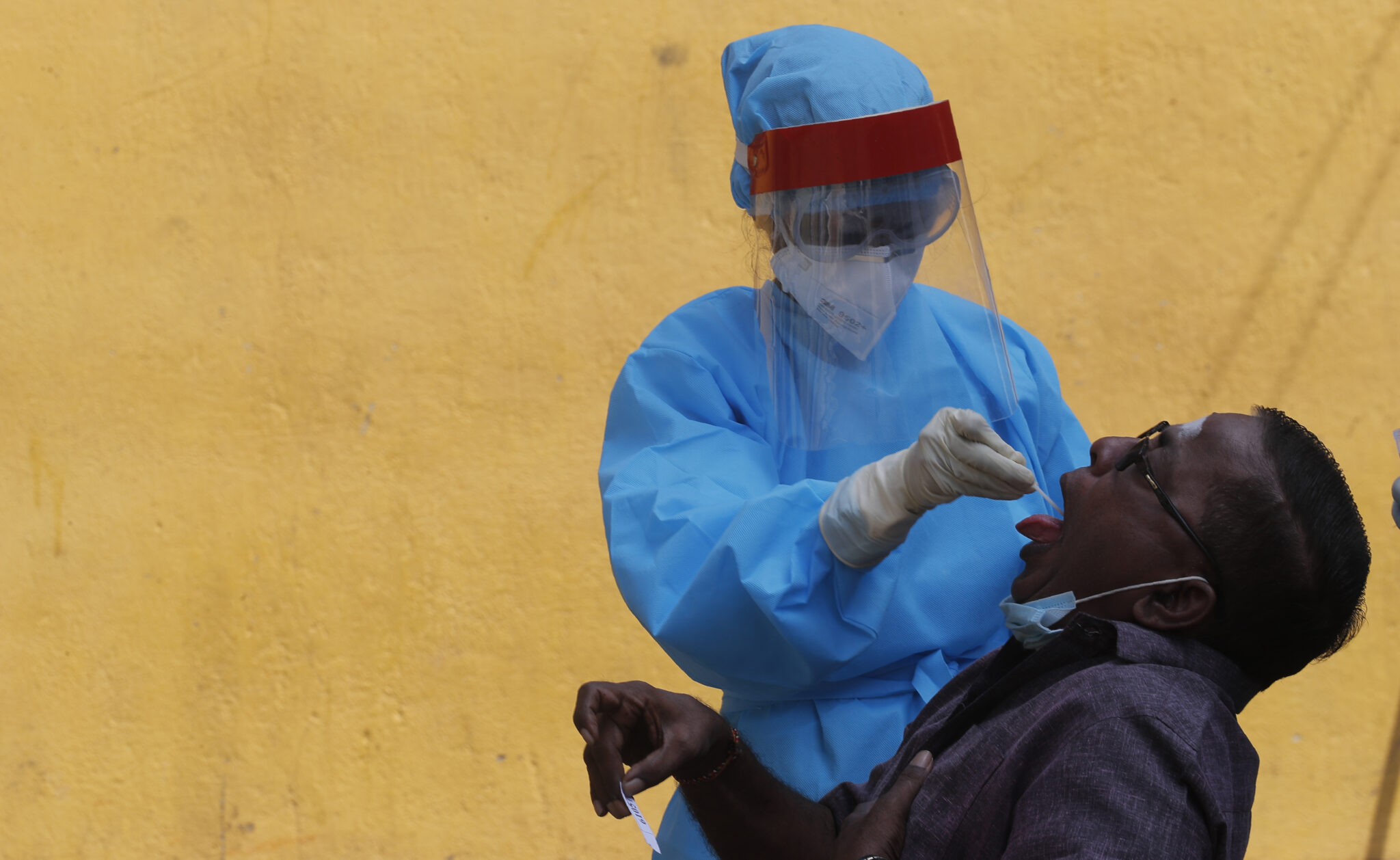 «Σαρώνει» τον πλανήτη ο κορωνοϊός: Ποιες χώρες μετρούν τα περισσότερα κρούσματα