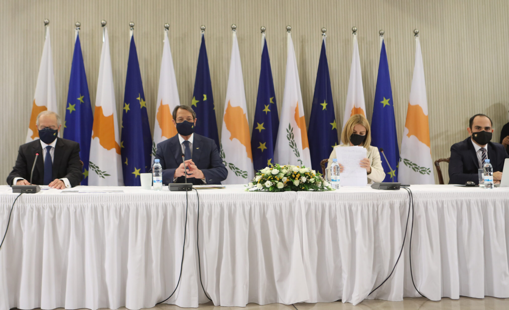 Αυτά είναι τα μέτρα της Κυβέρνησης κατά της "Λερναίας Ύδρας" της διαφθοράς