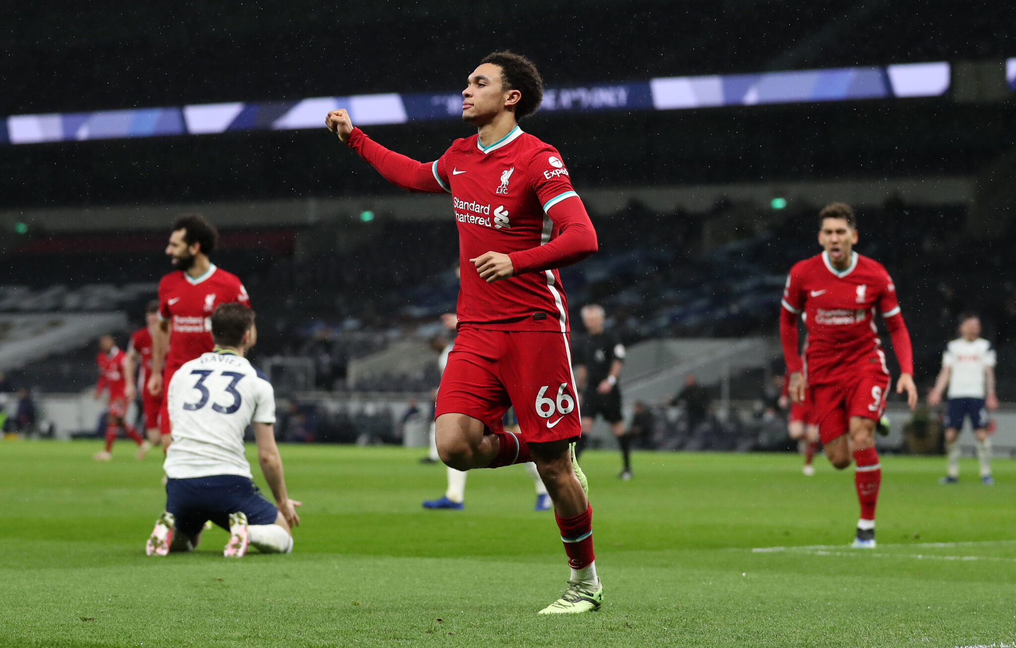 Επιβλητικό πέρασμα από το Λονδίνο με άρωμα… πρωταθλήτριας η Λίβερπουλ