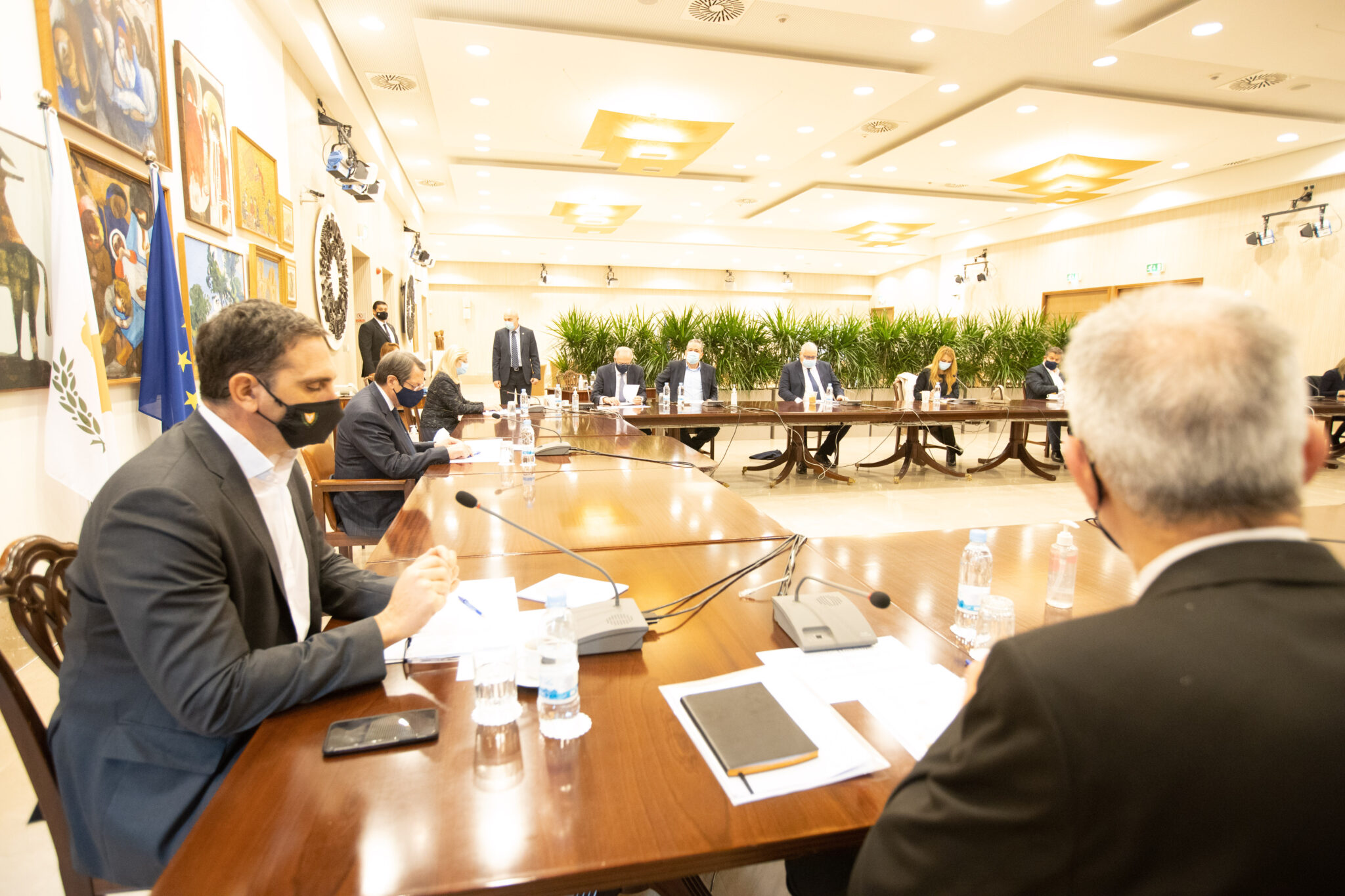 Τα τρία στάδια των επιδημιολόγων για επιστροφή στην κανονικότητα ενώπιον του ΠτΔ