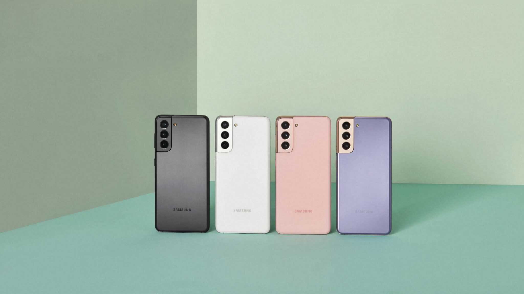 Η κάθε μέρα γίνεται επική με τα Samsung Galaxy S21 και Galaxy S21+