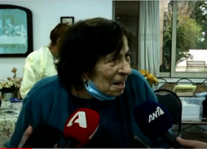 Το «ευχαριστώ» των ηλικιωμένων στην Λεμεσό για τον εμβολιασμό τους (ΒΙΝΤΕΟ)