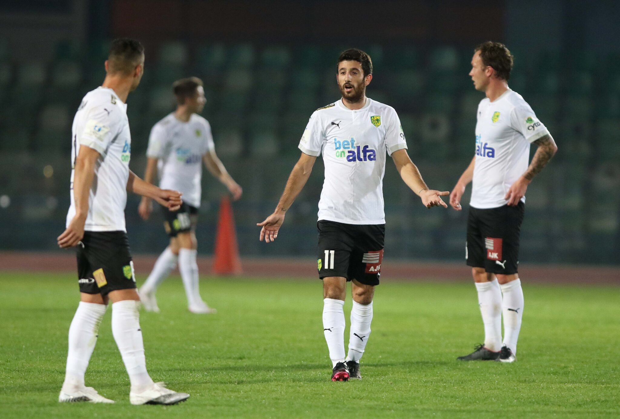 Αυξάνονται τα προβλήματα στην ΑΕΚ