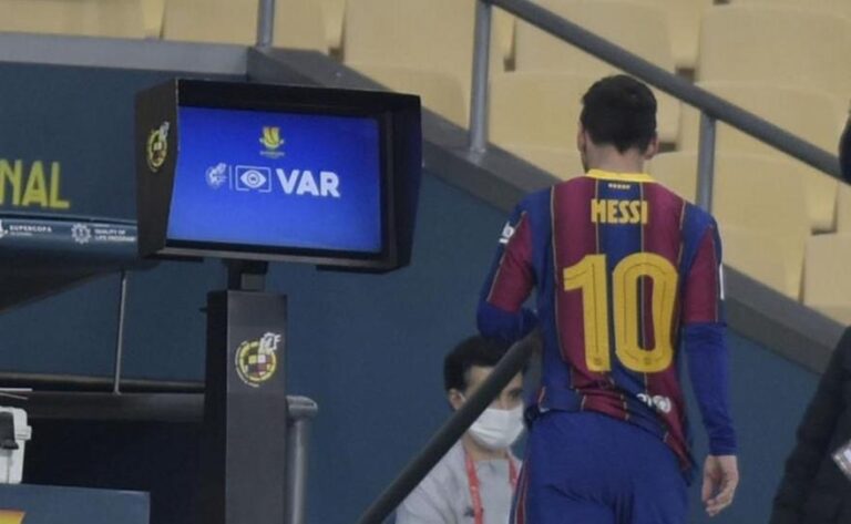 Με ποια ποινή κινδυνεύει μετά την αποβολή του o Mέσι