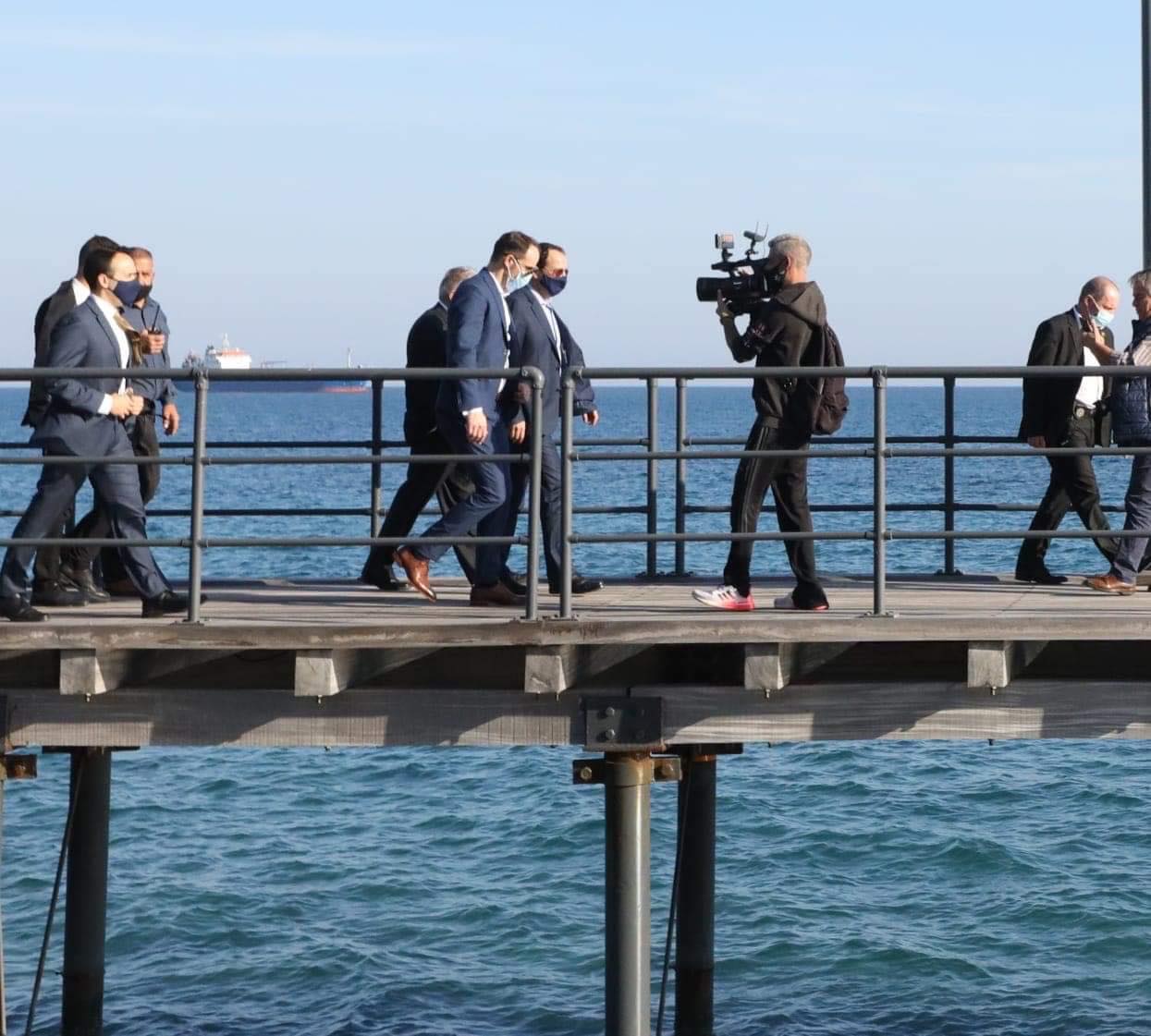 Η βόλτα Χριστοδουλίδη – Λόγκαρ στο Μόλο της Λεμεσού (ΒΙΝΤΕΟ&ΦΩΤΟ)