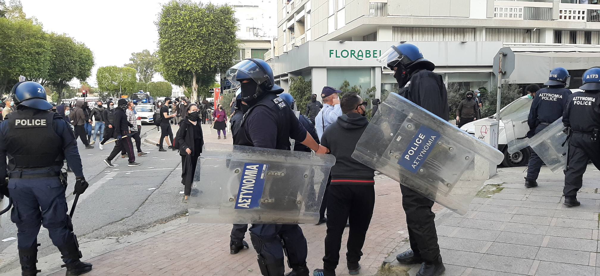 Ζητά έρευνα ο Αρχηγός Αστυνομίας: Ασκήθηκε ή όχι υπέρμετρη βία από αστυνομικούς;