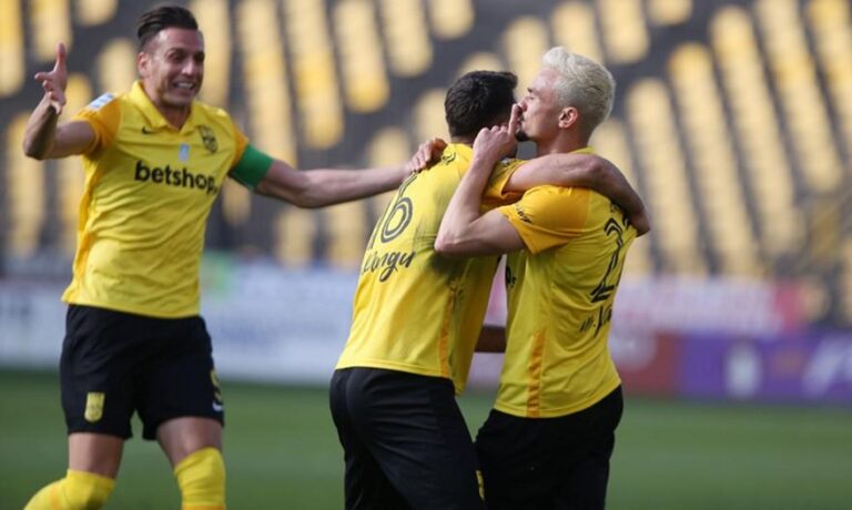 Άστραψε και βρόντηξε ο Άρης για τη 2η θέση