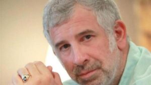 Φιλιππίδης:"Συζητείται το όνομα μου – Σεβαστείτε τη σύζυγό μου και το παιδί μου"