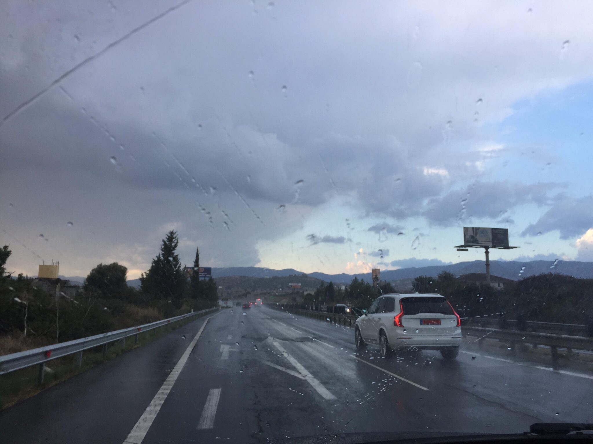 Εντόπισαν 270 σφαίρες κρυμμένες σε σακούλι στο highway Λάρνακας – Λευκωσίας