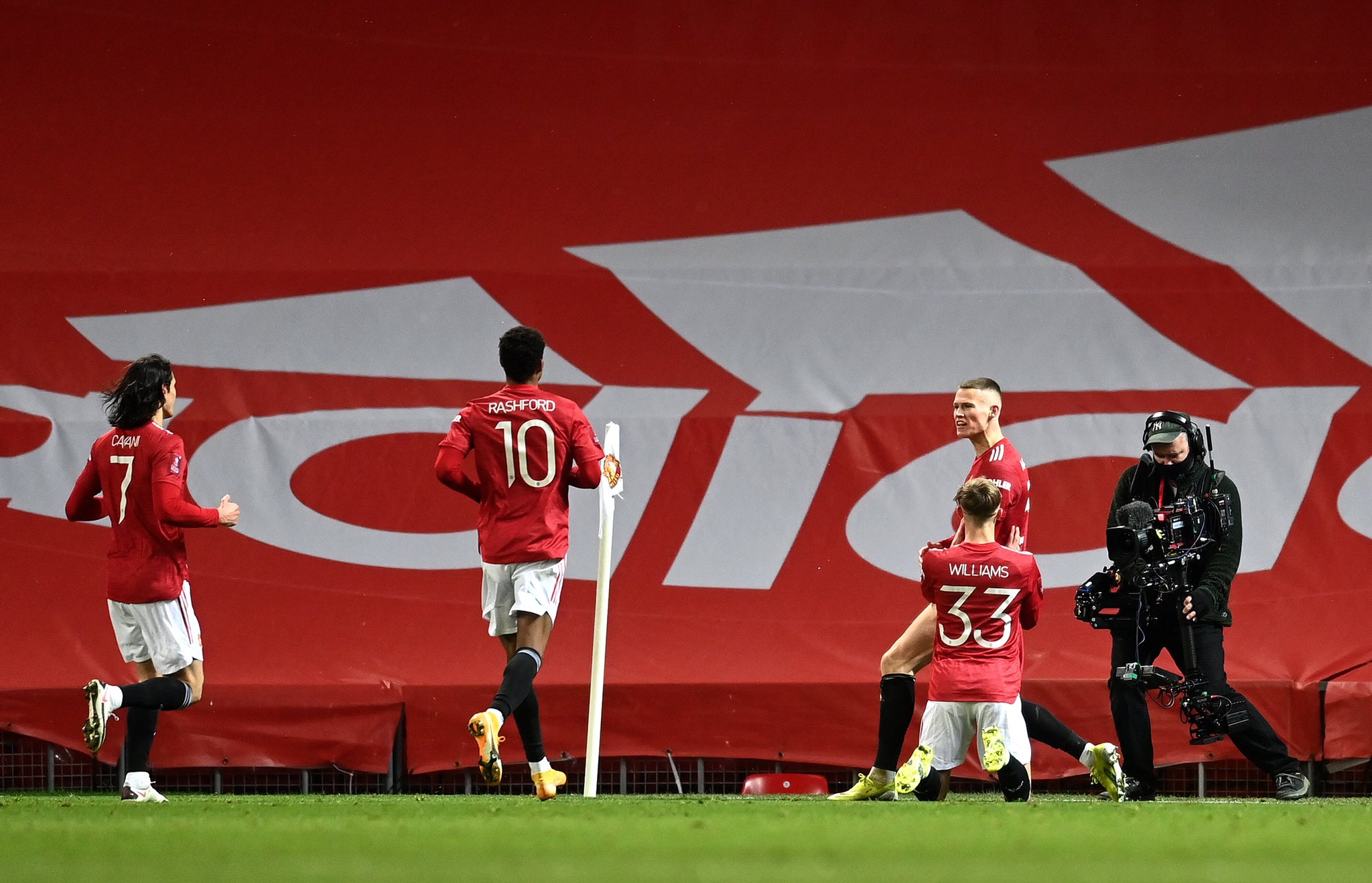 Ξύπνησε στην παράταση και πέρασε στους «8» η Γιουνάιτεντ