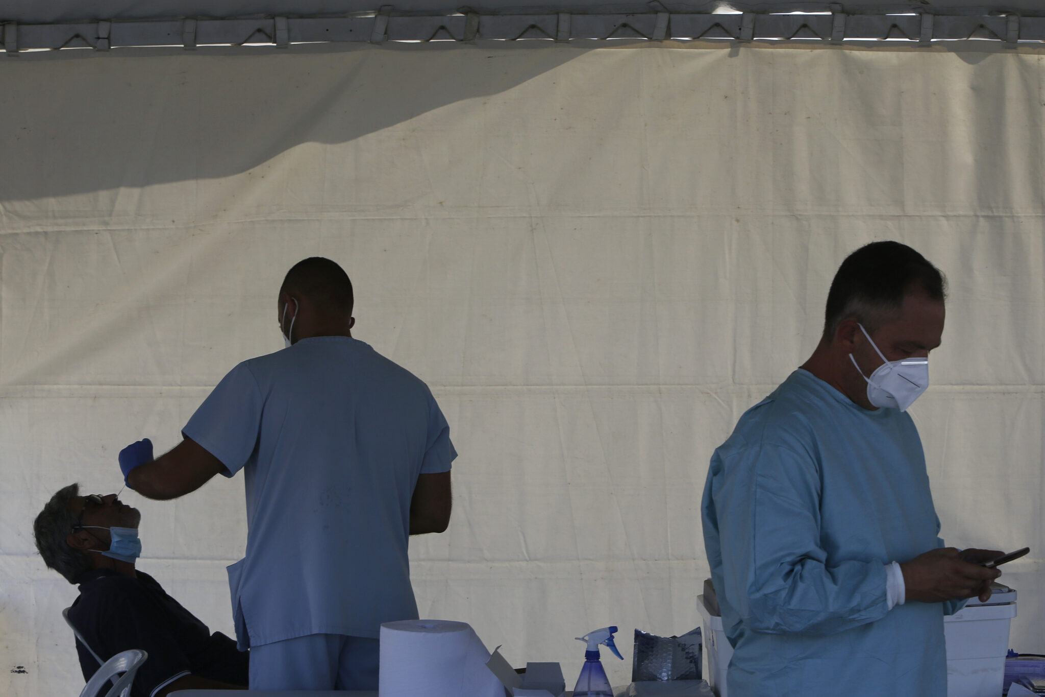 Αυξάνουν τα σημεία δειγματοληψίας κατά τη διάρκεια του Σαββατοκύριακου