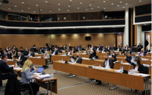 Χάος για την κρατική χορηγία στα κόμματα (BINTEO)