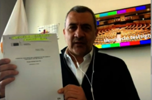 Έρχεται "έξυπνη κάρτα" να βοηθήσει παιδιά που παλεύουν με τον καρκίνο (ΒΙΝΤΕΟ)