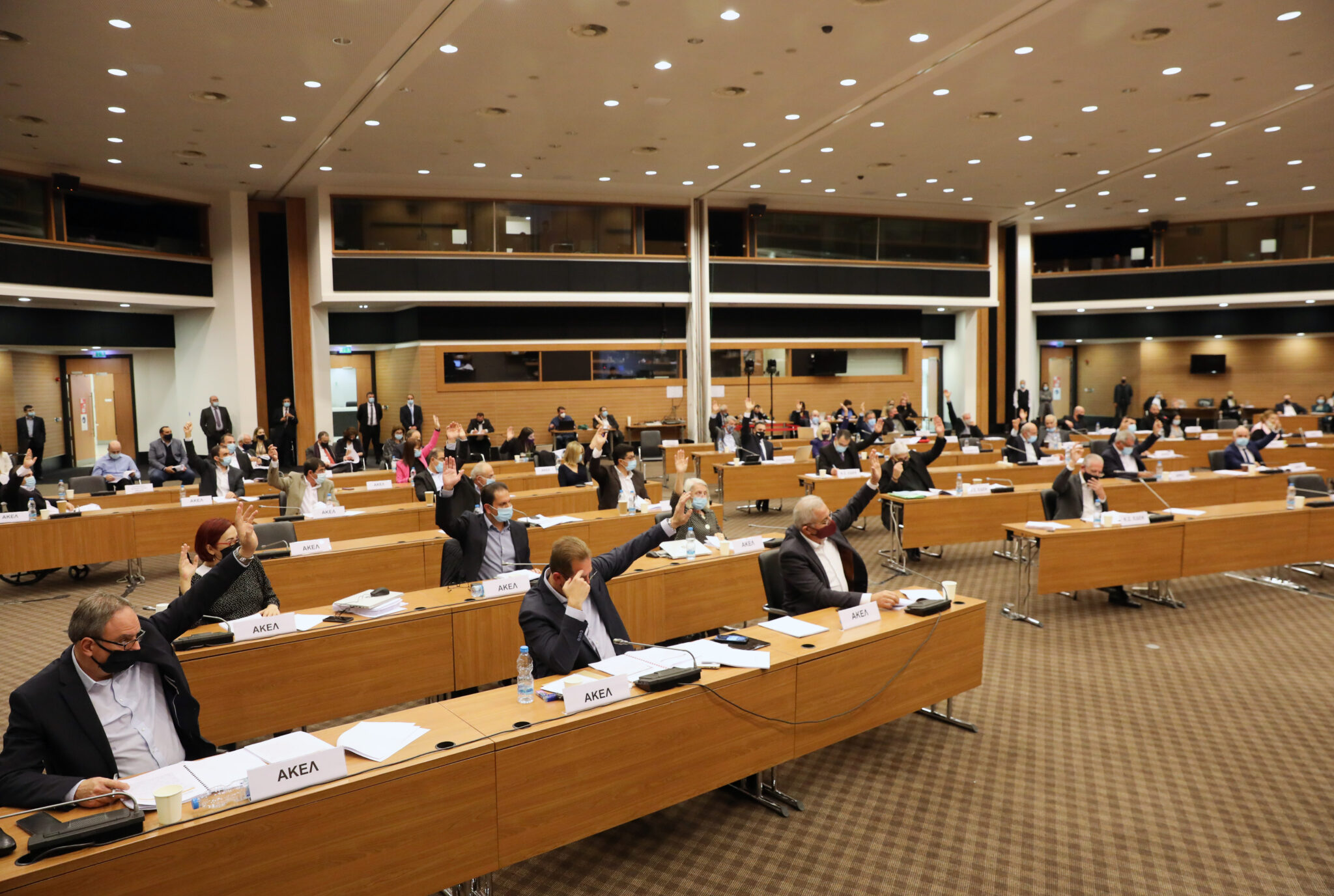 «Πράσινο» της Βουλή στους προϋπολογισμούς ημικρατικών για το 2021