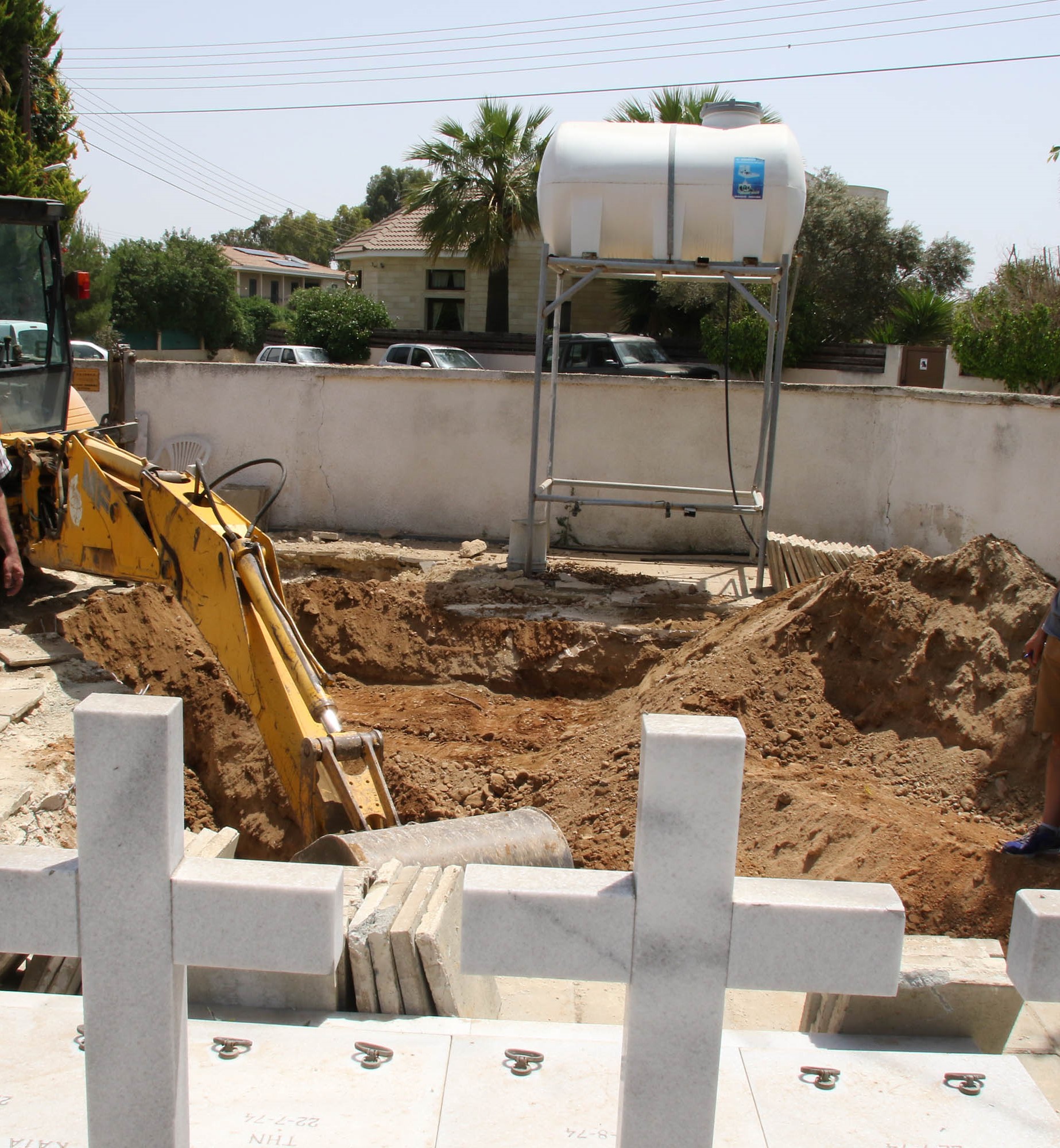 Που στρέφονται οι έρευνες των Αρχών για το νεκρό έμβρυο που τάφηκε πρόχειρα