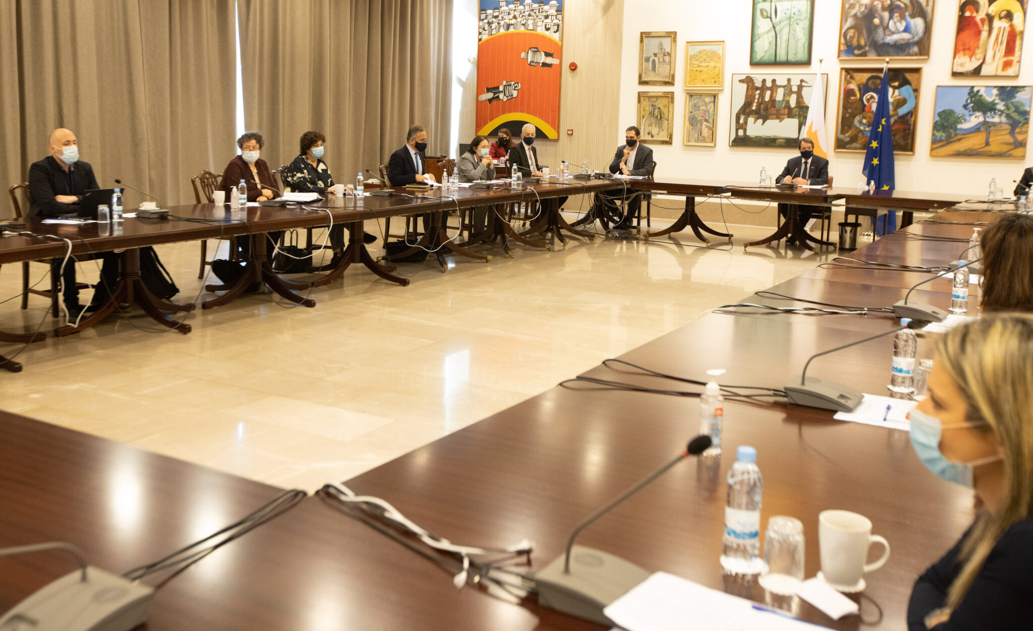 Φουλ το πρόγραμμα του Προεδρου για τις χαλαρώσεις