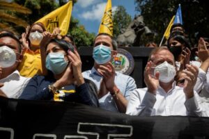 Ακόμη 19 αξιωματούχοι της Βενεζουέλας στον κατάλογο κυρώσεων της ΕΕ