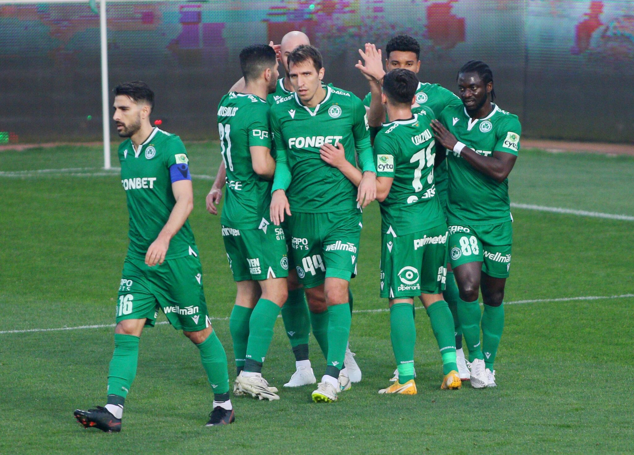 Τρίποντο με… υπογραφή Τσέποβιτς για την Ομόνοια (ΦΩΤΟ & ΒΙΝΤΕΟ)