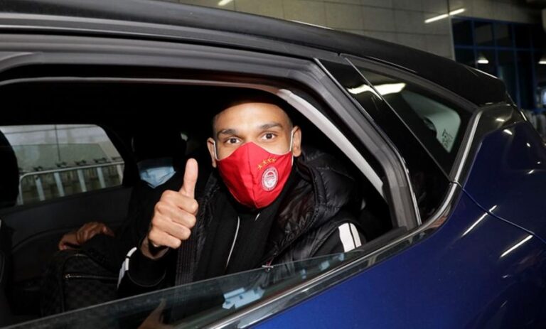 Ανακοινώνεται από Ολυμπιακό και παίζει ο Λαλά