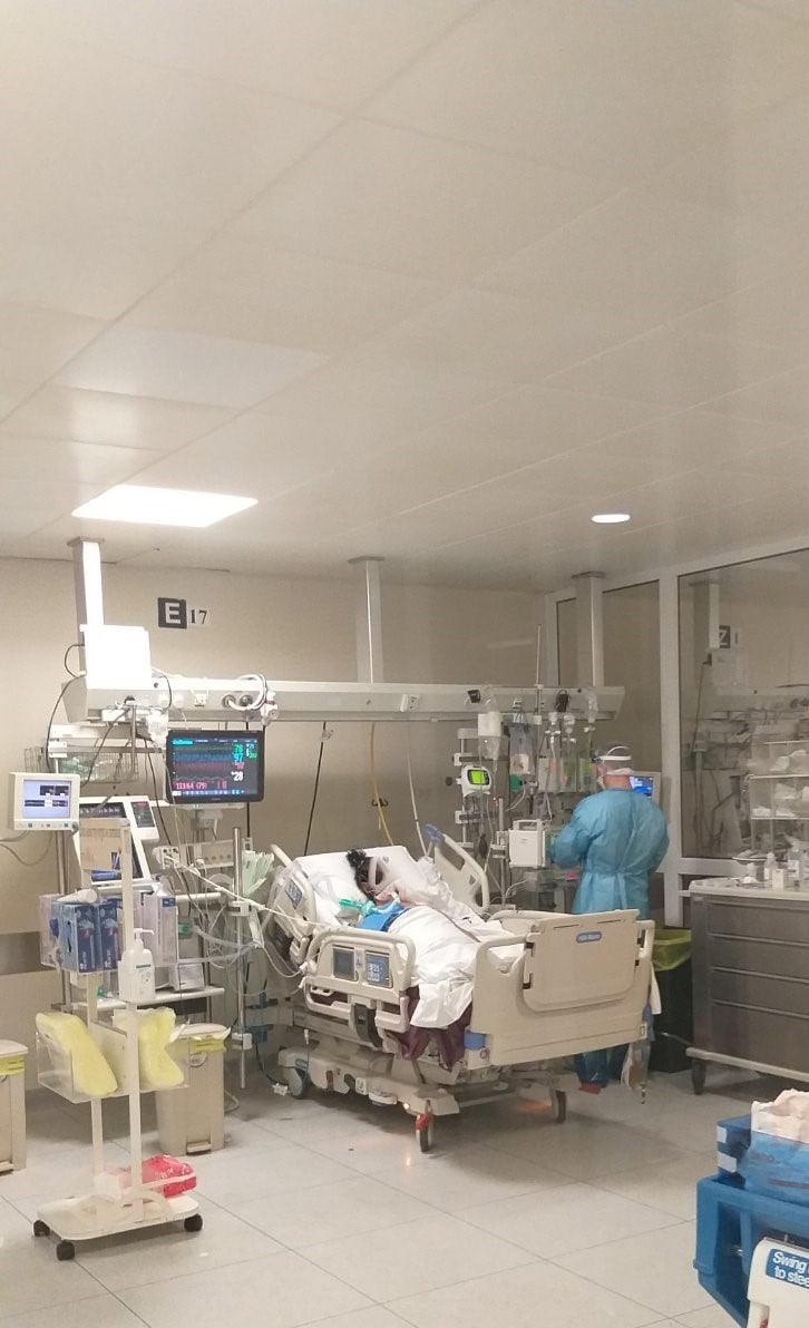 Δύο θανάτους ασθενών κορωνοϊού και 293 κρούσματα, ανακοίνωσε το Υπουργείο Υγείας