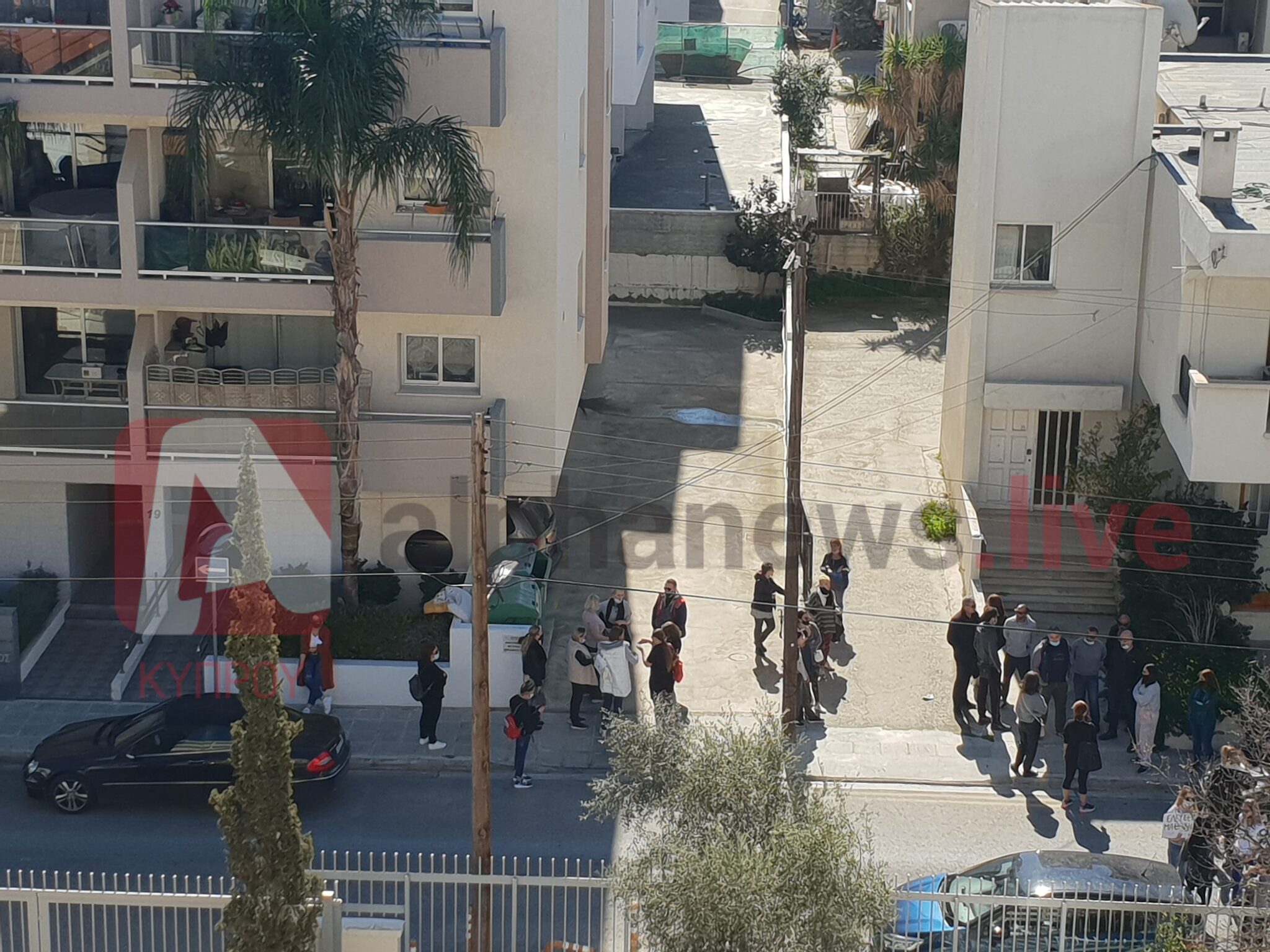 Διαμαρτυρία γονέων έξω από το Υπουργείο Παιδείας για τα rapid test σε μαθητές